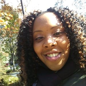 Meet your Posher, Ebony